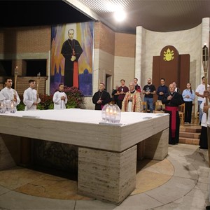 Nadbiskup Kutleša predvodio Službu svjetla na Zavjetnom hodočašću vjernika grada Zagreba u Mariju Bistricu